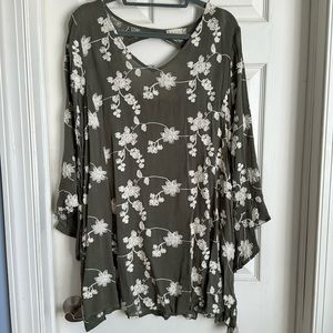 Altar’d State Olive Green & White Rayon Embroidered Floral Tunic Shift Dress